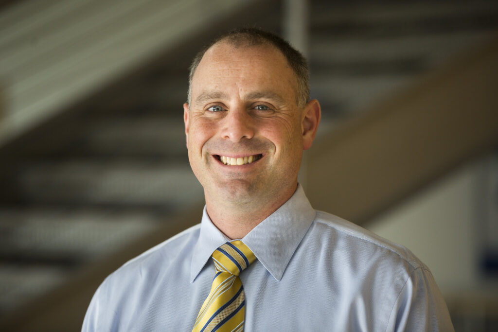 Associate Professor David J. Singer (NAME BSE ‘95, MEng ‘97, IOE MSE ‘01, and NAME PHD ‘03)